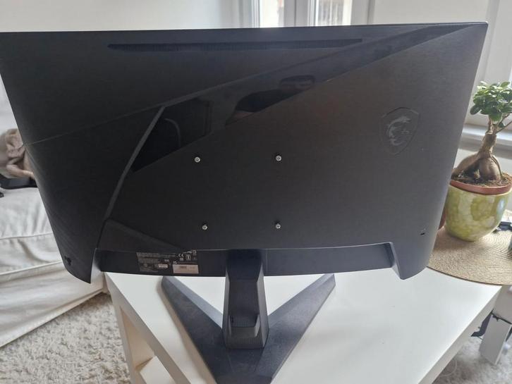 27 mai cq6f, Informatique & Logiciels, Moniteurs, VA