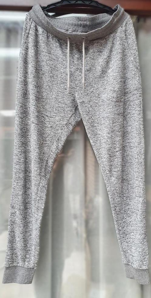 Grijze joggingsbroek/vrijetijdsbroek maat M van C&A, Kleding | Dames, Broeken en Pantalons, Gedragen, Maat 38/40 (M), Grijs, Ophalen of Verzenden