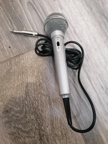 Vintage Realistic HighBall-2 Dynamic Microphone