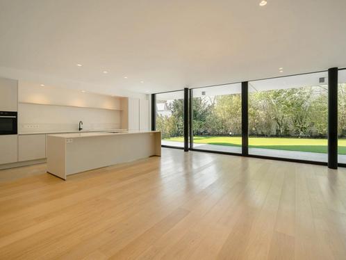 Appartement te huur in Ukkel, 2 slpks, Immo, Huizen te huur, Appartement