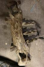 Masker en boot uit Gambia, Enlèvement