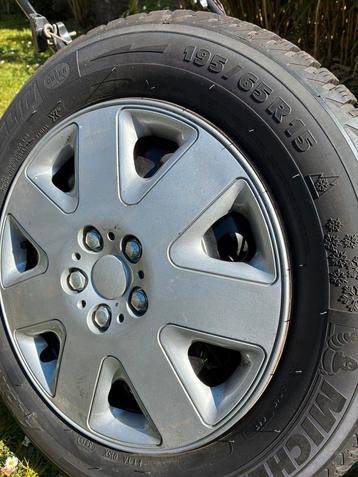 Pneu Michelin hiver complet  beschikbaar voor biedingen