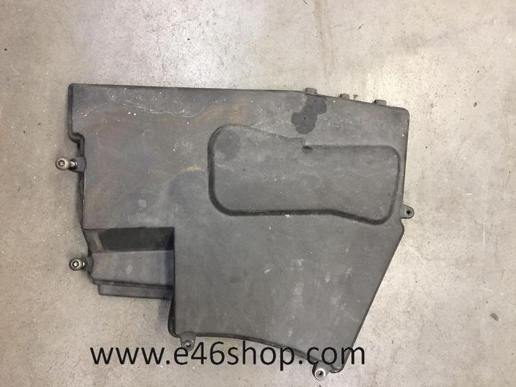 Deksel ECU bak BMW E60 E61 oe 7520899, Auto-onderdelen, Elektronica en Kabels, BMW, Gebruikt, Ophalen of Verzenden