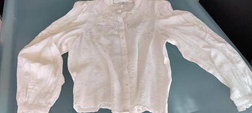 Wit bloesje Pigalle ,met kantwerk, Kleding | Dames, Blouses en Tunieken, Zo goed als nieuw, Maat 38/40 (M), Wit, Verzenden