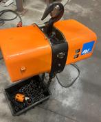 takel kettingtakel hitachi 2 ton, Doe-het-zelf en Bouw, Ophalen, Gebruikt, Elektrisch