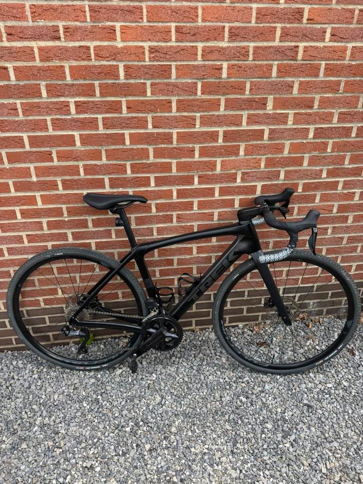 Vélo Trek Domane SL6 GEN 4 en taille 52, Fietsen en Brommers, Fietsen | Heren | Sportfietsen en Toerfietsen, Zo goed als nieuw