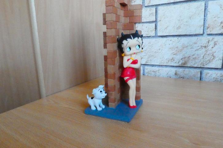 Betty Boop op de hoek van de straat 2002, Verzamelen, Beelden en Beeldjes, Nieuw, Mens, Ophalen of Verzenden