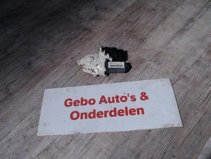 MOTOR RAAMMECHANIEK RECHTS ACHTER Volkswagen Golf VI (5K1), Auto-onderdelen, Carrosserie, Volkswagen, Achter, Rechts, Gebruikt