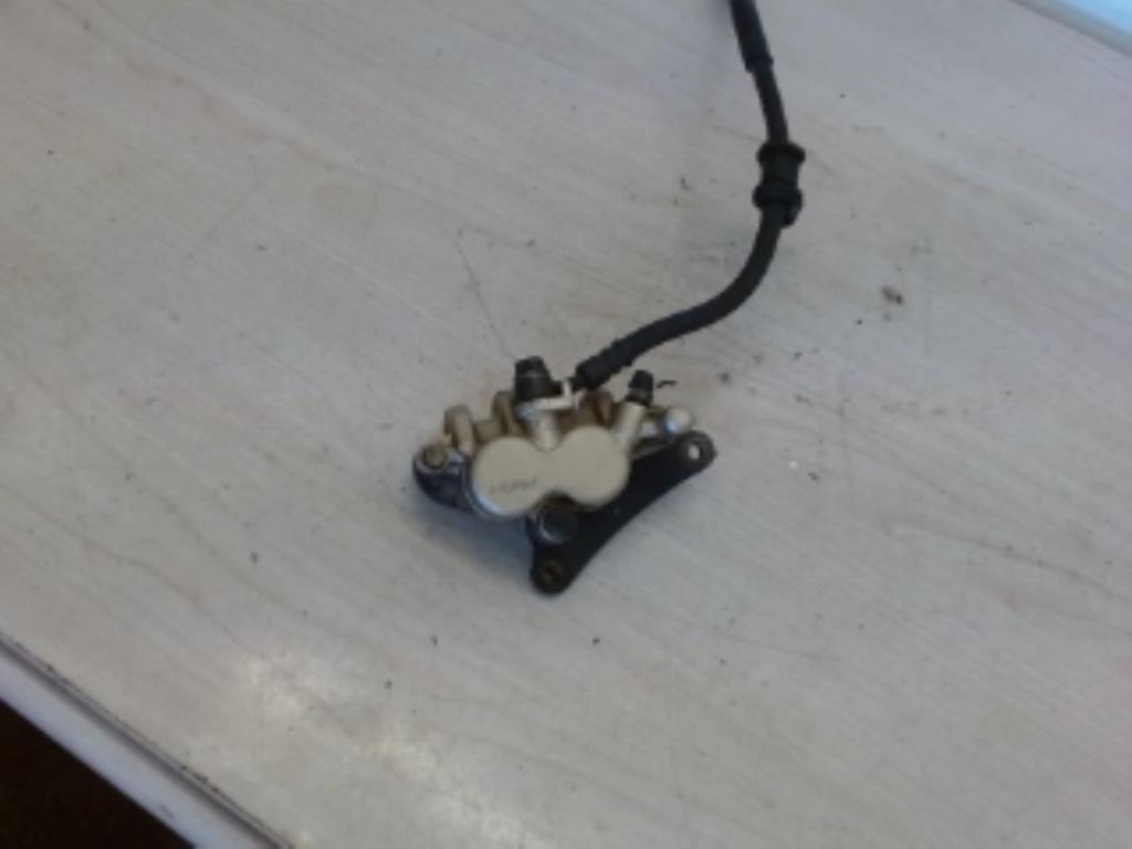 Étrier avant droit Honda CBR LP /12908, Enlèvement ou Envoi, Utilisé