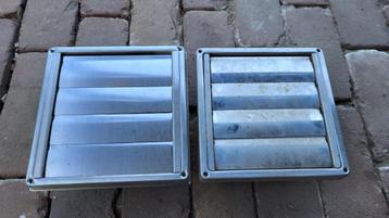 2 RVS Ventilatieroosters (prijs per stuk)  beschikbaar voor biedingen
