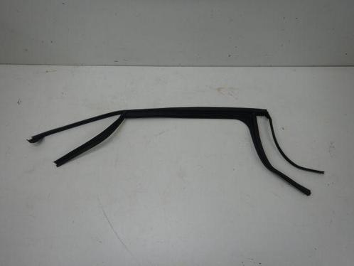 Mercedes-Benz A-Klasse W176 Portier Rubber Rechts-achter A17, Auto-onderdelen, Carrosserie, Mercedes-Benz, Gebruikt, Ophalen of Verzenden
