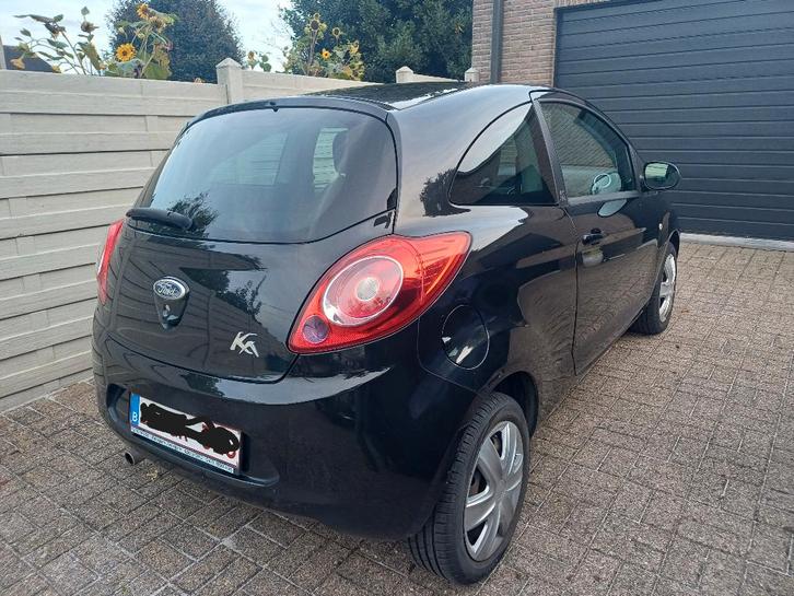 ford Ka 12/2011 - 3d - benzine, Autos, Ford, Particulier, Ka, Essence, Hatchback, 3 portes, Boîte manuelle, Noir, Gris, Tissu