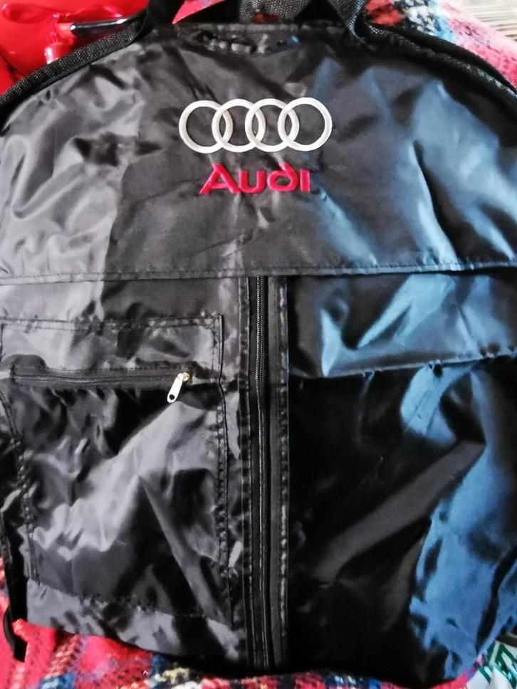 Audi opberg kledingtas nieuw, Auto diversen, Auto-accessoires, Nieuw, Ophalen of Verzenden