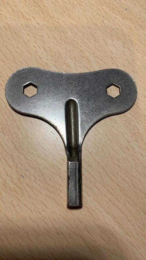 Te koop gevraagd: deze JEP opwindsleutel., Antiek en Kunst, Antiek | Speelgoed, Ophalen of Verzenden