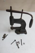 Presse à œillets ou bouton-pression, Enlèvement, Comme neuf, Autres types