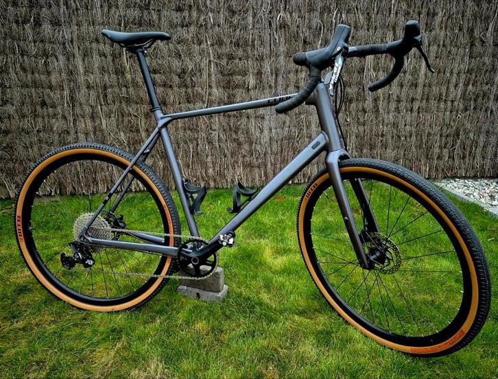 Gravelbike  cube  in nieuwstaat., Fietsen en Brommers, Fietsen | Heren | Sportfietsen en Toerfietsen, Zo goed als nieuw, Ophalen