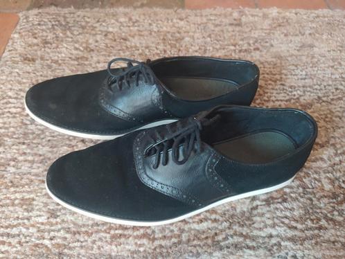 Casual schoenen
(Maat 42), Kleding | Heren, Schoenen, Gedragen, Zwart, Ophalen of Verzenden