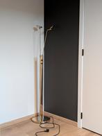 Goudkleurige vloerlamp, Huis en Inrichting, Lampen | Vloerlampen, Ophalen of Verzenden, Gebruikt
