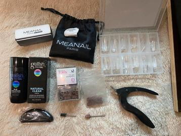 Gelish Polygel beschikbaar voor biedingen