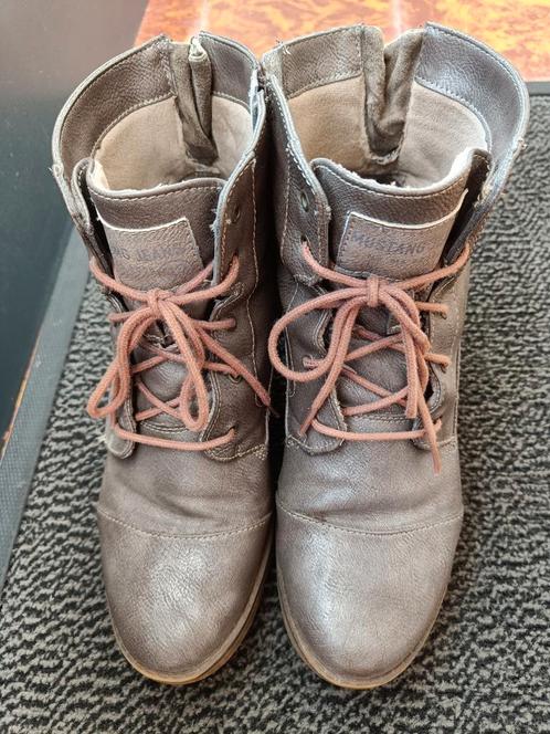 Bruin-grijze enkellaarsjes Mustang maat 40 zgan, Kleding | Dames, Schoenen, Zo goed als nieuw, Lage of Enkellaarzen, Bruin, Ophalen of Verzenden