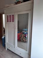 Gratis antieke kleerkast, Ophalen, Oude, antieke meiden kleerkast, Gebruikt, 100 tot 150 cm