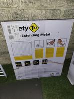 2 X Safety 1st Easy Close Metal Traphekje NIEUW!, Nieuw, Ophalen of Verzenden, Klemhekje, Metaal of IJzer