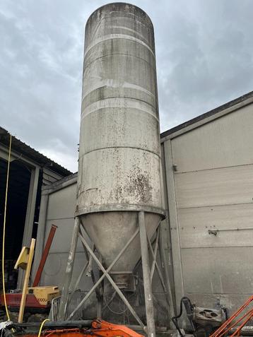 30T cementsilo met wormschroef  beschikbaar voor biedingen