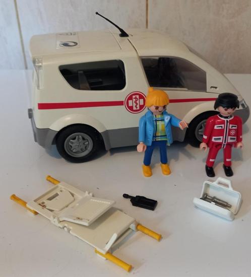 PLAYMOBIL petite ambulance, Enfants & Bébés, Jouets | Playmobil, Comme neuf, Ensemble complet, Enlèvement ou Envoi