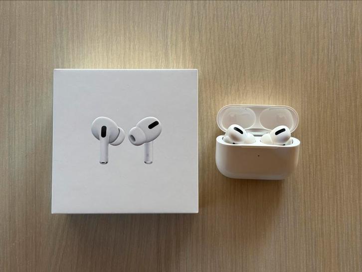 Airpods Pro 1ste generatie, Audio, Tv en Foto, Hoofdtelefoons, Zo goed als nieuw, Ophalen