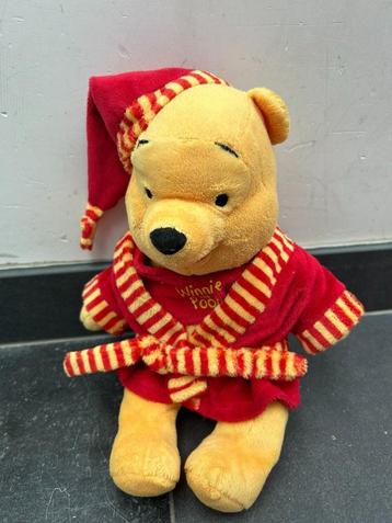 Superzachte knuffel Winnie the Pooh - slaapjas&muts -30cm beschikbaar voor biedingen