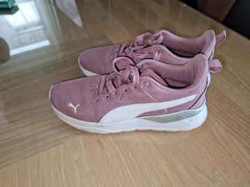 Basket fille Puma 38.5 beschikbaar voor biedingen