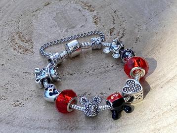 Knappe armband met Mickey Mouse, NIEUW beschikbaar voor biedingen