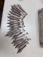 21 klosjes voor kantklossen, Enlèvement, Utilisé