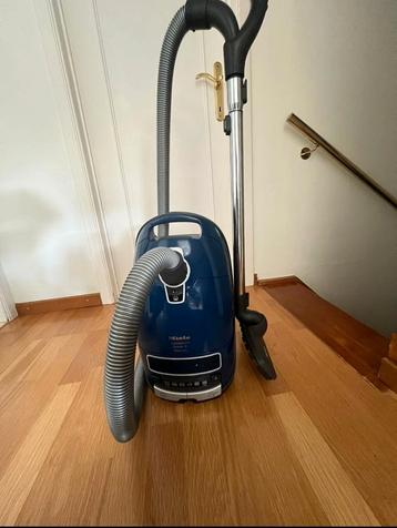 Miele COMPELTE C3 PARQUET POWERLİNE  beschikbaar voor biedingen