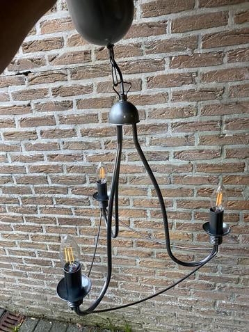 Luster met 3 led lampen beschikbaar voor biedingen