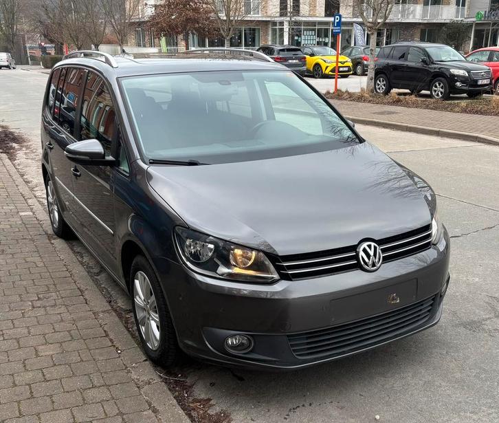 VW Touran 1.6 TDI Highline, Auto's, Volkswagen, Particulier, Touran, ABS, Achteruitrijcamera, Airbags, Airconditioning, Alarm