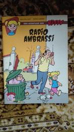 52) fenix strip Radio Ambrassi (goede staat), Boeken, Ophalen of Verzenden, Zo goed als nieuw, Eén stripboek