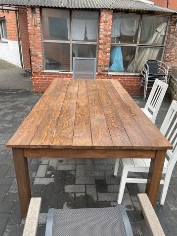 Houten tuintafel 115 x 225 cm beschikbaar voor biedingen