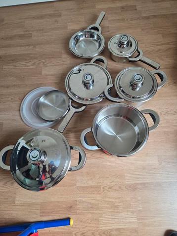 Pannenset fissler beschikbaar voor biedingen