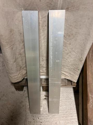 Alu balkjes 90x10x5 2stuks, Doe-het-zelf en Bouw, Ophalen of Verzenden, Zo goed als nieuw