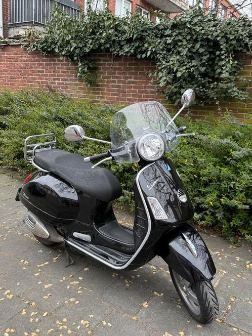 Vespa 125 GTS, Fietsen en Brommers, Snorfietsen en Snorscooters, Gebruikt, Vespa, Ophalen