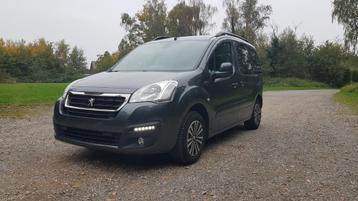 Peugeot Partner 1.2 Benzine Bj.2017 Met 129.000 Km.Garantie! beschikbaar voor biedingen