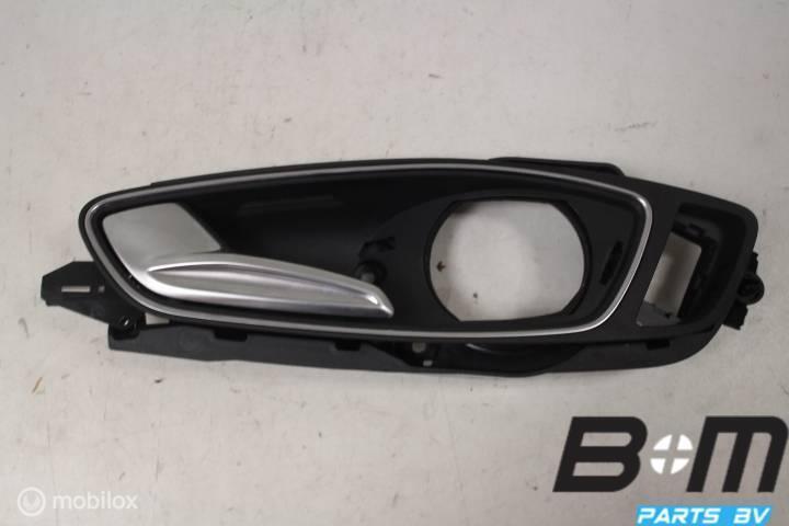 Binnengreep LV (bestuurderskant) Audi A1 3 deurs 8X0837019E, Auto-onderdelen, Interieur en Bekleding, Gebruikt