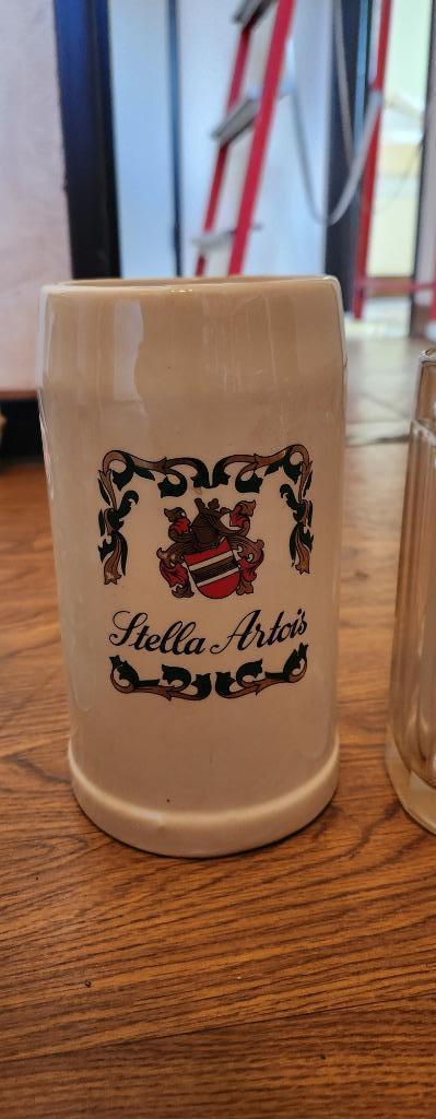 2 oude bierpotten Stella Artois, perfecte staat, Verzamelen, Biermerken, Zo goed als nieuw, Pul(len), Stella Artois, Ophalen