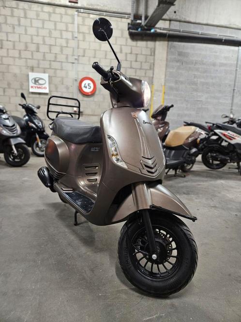 La Souris Sourini Matt 50cc klasse A 4 takt 2019 - 1.535 km, Fietsen en Brommers, Scooters | Overige merken, Gebruikt, Klasse A (25 km/u)