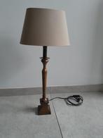 Lamp met metalen voet – ovalen lampenkap, Ophalen of Verzenden, Gebruikt, 50 tot 75 cm