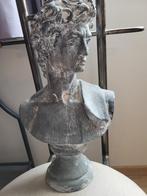 Buste in beton, Ophalen, Beton