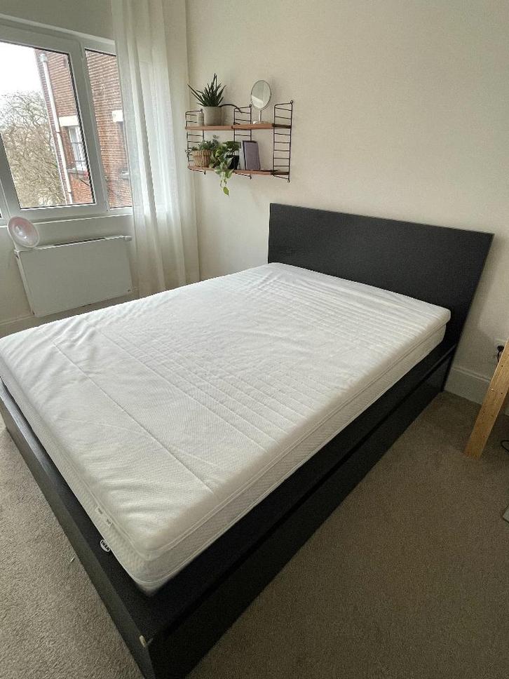 IKEA Malm bed 140 black, Huis en Inrichting, Slaapkamer | Bedden, Zo goed als nieuw, Twijfelaar, 140 cm, 200 cm, Hout, Zwart, Ophalen