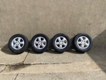 Pneus + jantes Renault Traffic/Citroen Jumper, Autos : Pièces & Accessoires, Enlèvement, 4 Saisons, Pneus et Jantes