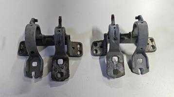 Achterklep scharnieren set BMW X5 serie E53 41627006120 7006 beschikbaar voor biedingen